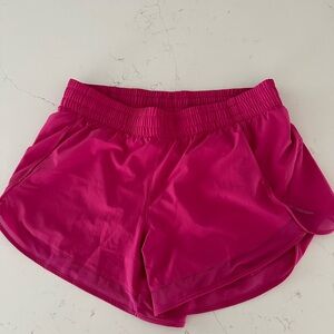 Athleta Mesh Race Runner 4”- NWOT